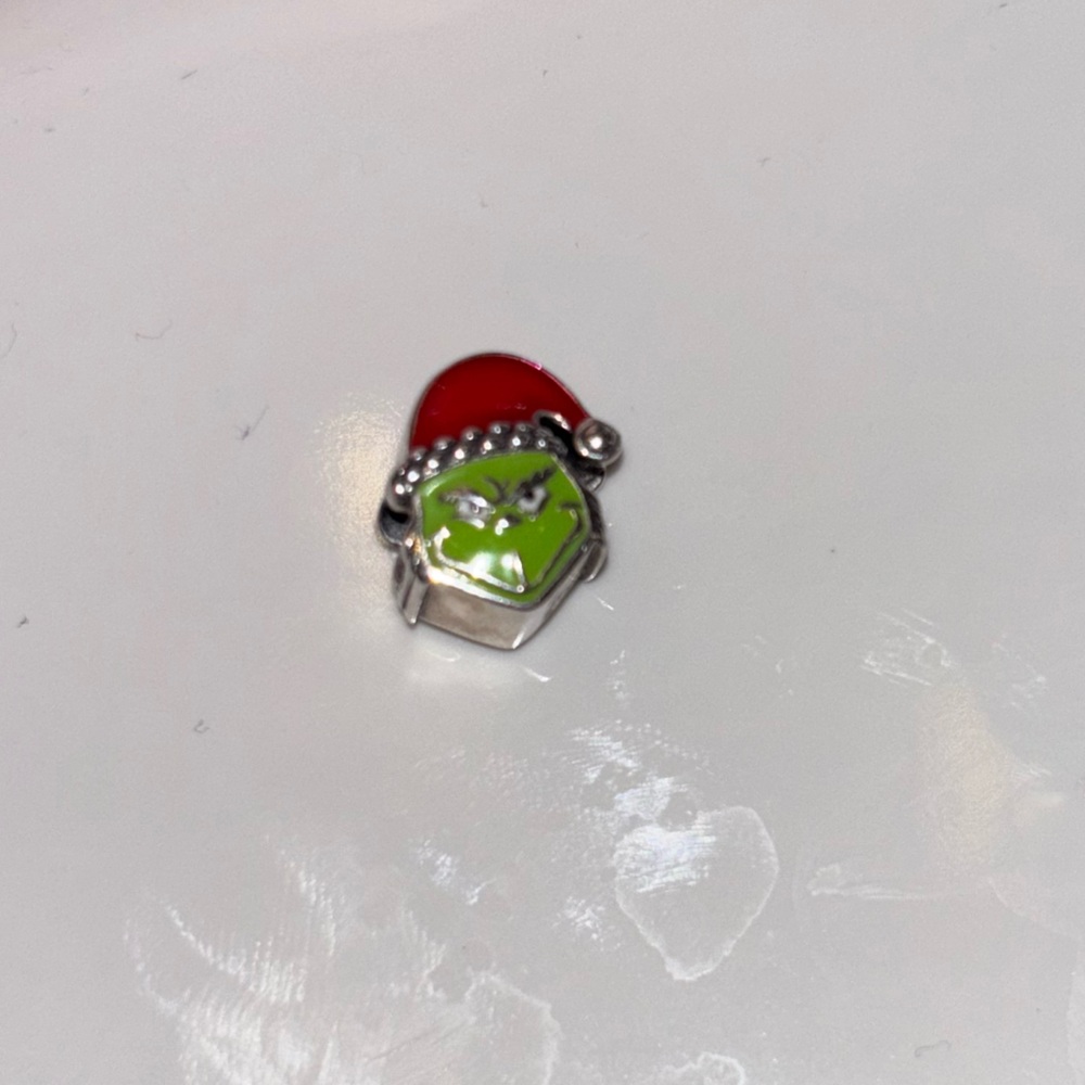 Pandora Grinch Holiday Charm